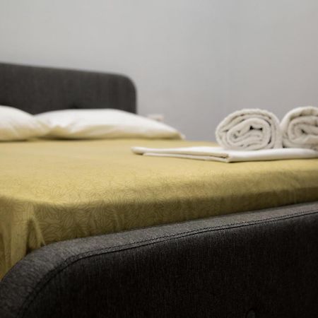 Be Solei Studio Apartments Sol 2 Тирана Екстер'єр фото