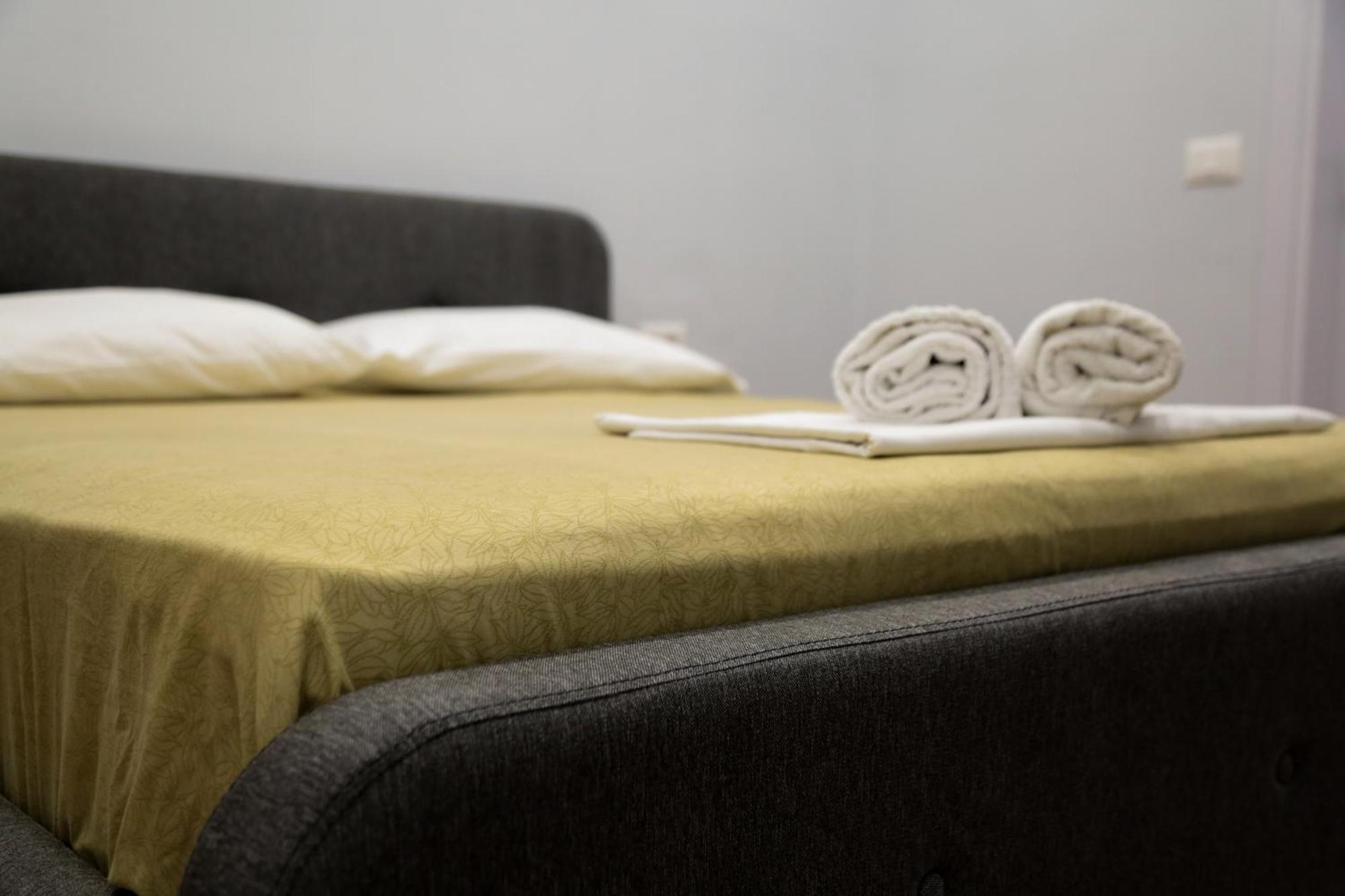 Be Solei Studio Apartments Sol 2 Тирана Екстер'єр фото