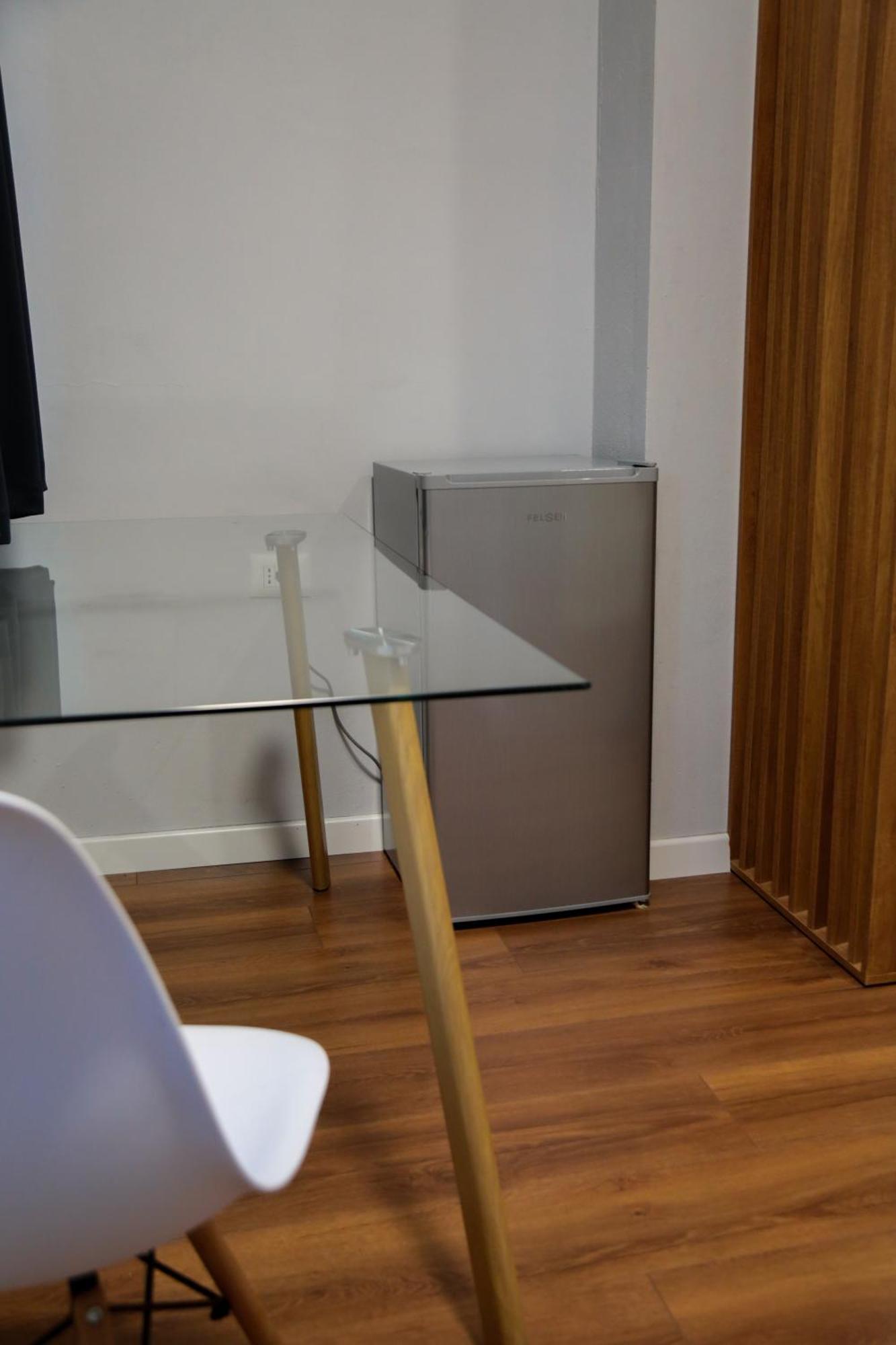 Be Solei Studio Apartments Sol 2 Тирана Екстер'єр фото